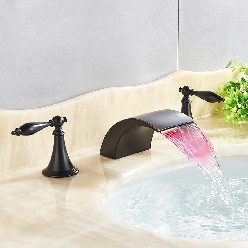 Waterfall Bathroom Basin Faucet: 3 Hole Deck Installation