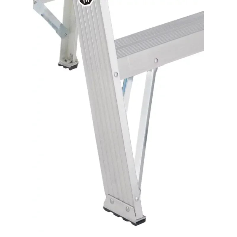 Louisville Step Ladder 4' Aluminum, 250-lb Capacity