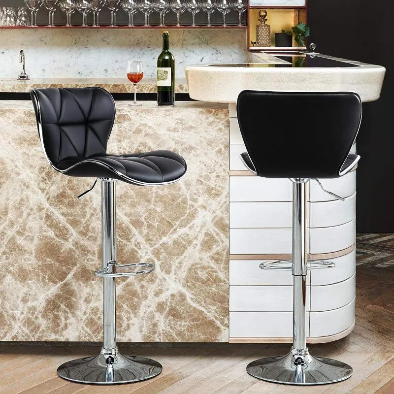 Set of 4 Fashionable Bar Stools